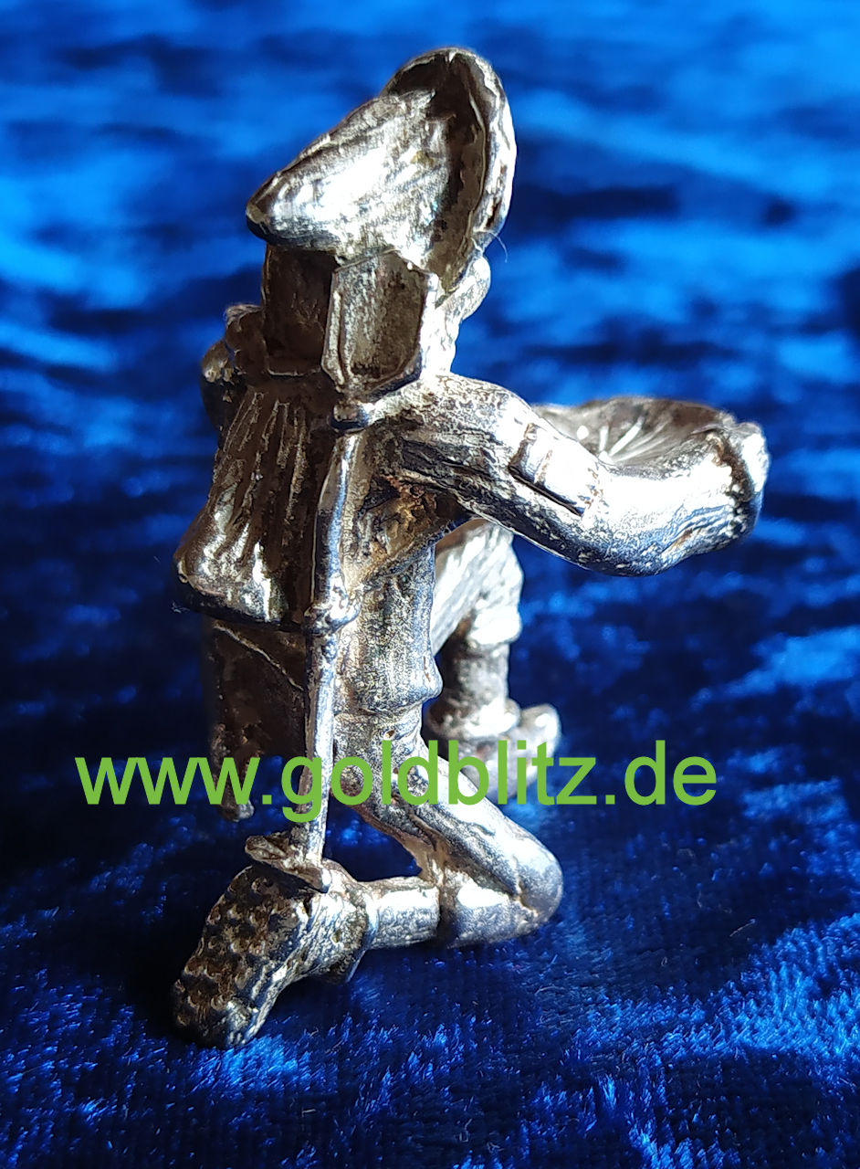 Gold digger figure made of silver - Click Image to Close