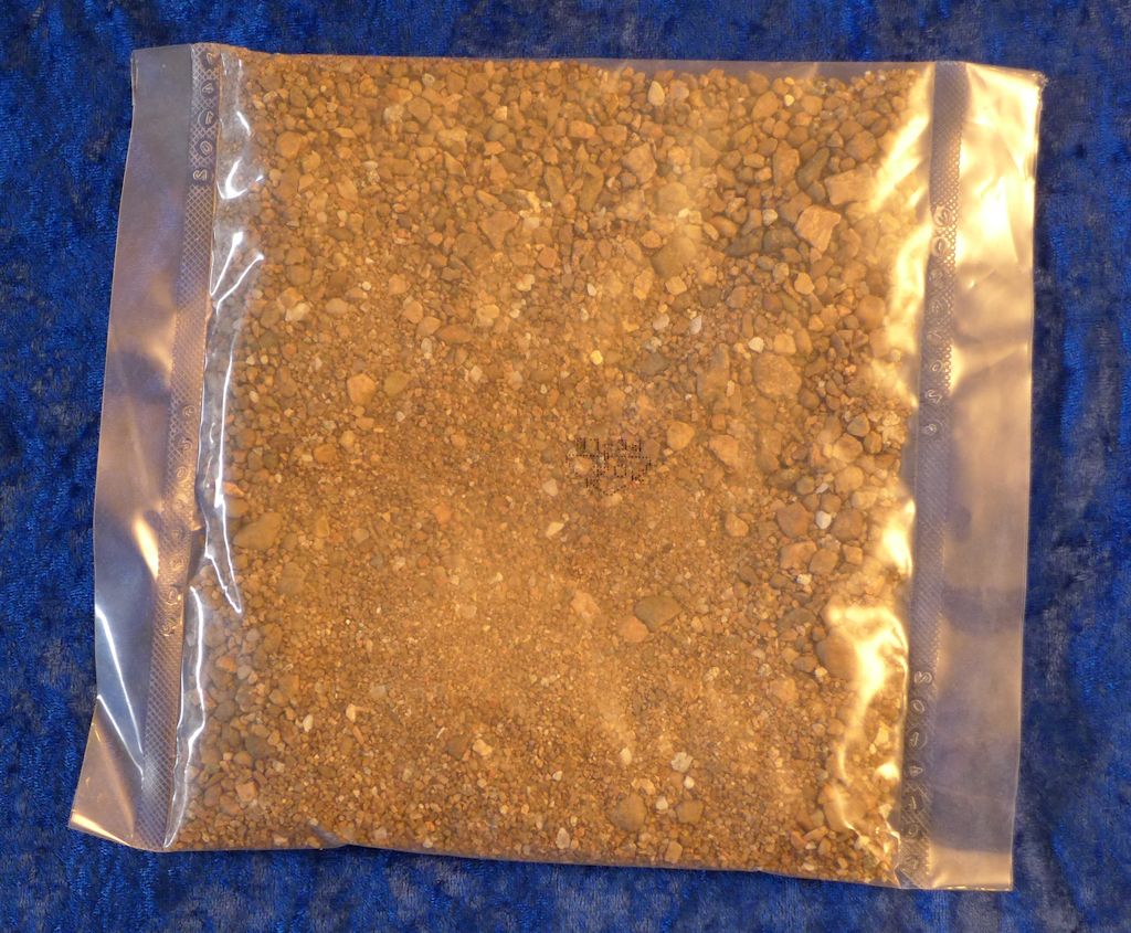 Moselgoldsand / Pay Dirt >200mg gold - zum Schließen ins Bild klicken